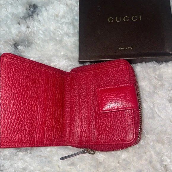 Gucci Canvas Logo Red Leather Trim Bifold Wallet - Picture 4 of 6